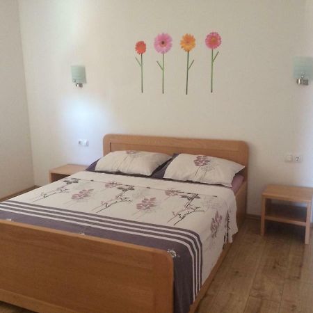 Apartmani "Grgic" Omiš Екстериор снимка