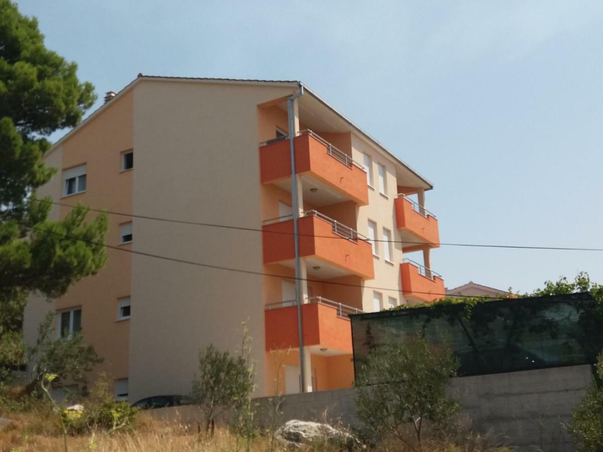 Apartmani "Grgic" Omiš Екстериор снимка